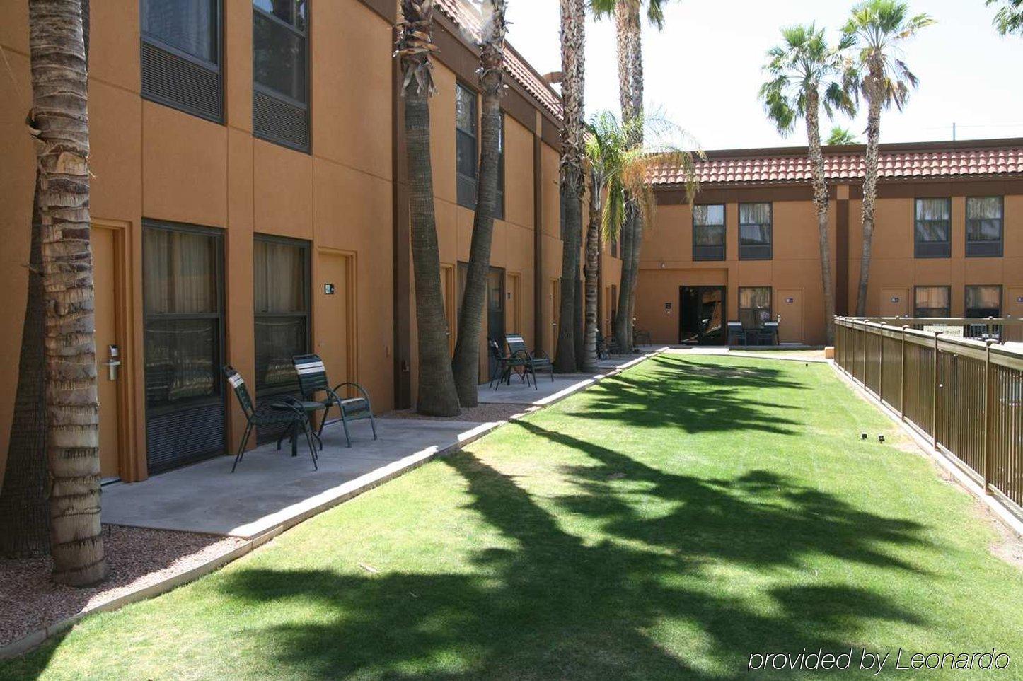 Hampton Inn & Suites Scottsdale On Shea Blvd Εξωτερικό φωτογραφία